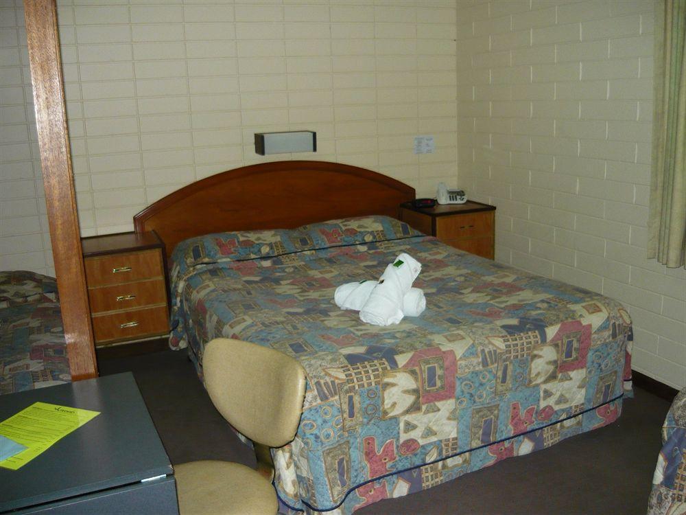 Adelaide Motel & Backpackers Extérieur photo